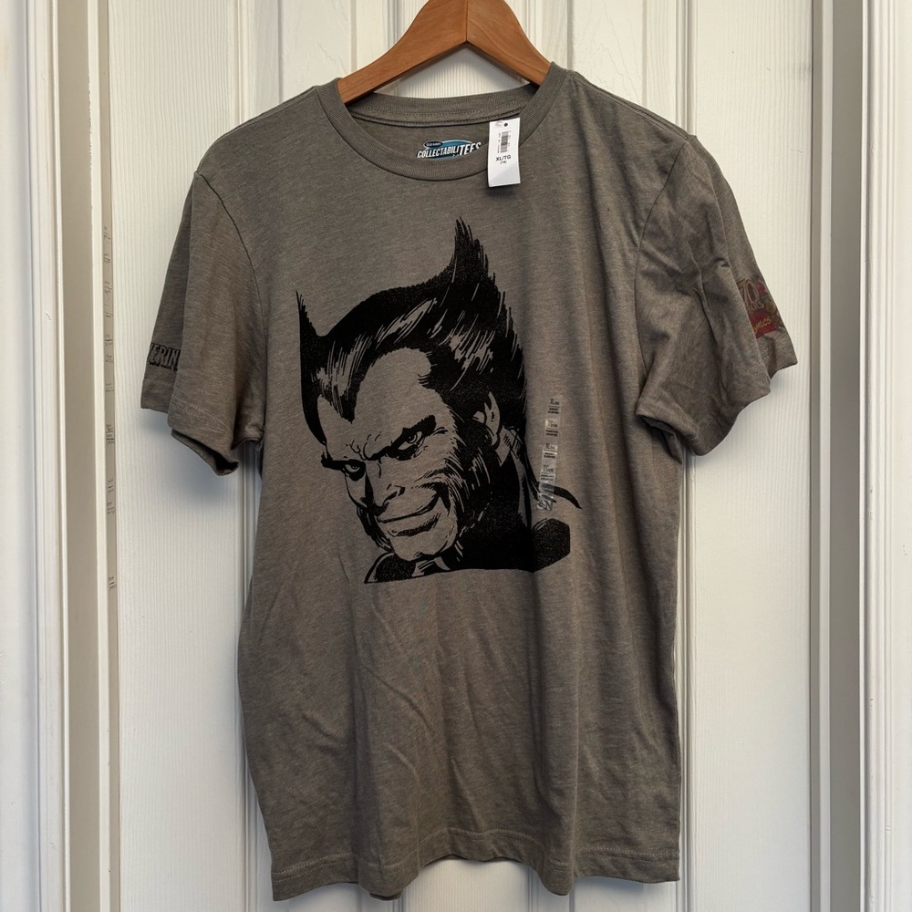 NEW: Old Navy Gray Wolverine Graphic Tee - Youth XL 14